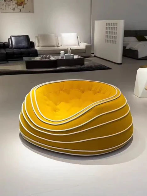Poltrona/poltrona per il tempo libero a forma di uovo in stile minimalista moderno