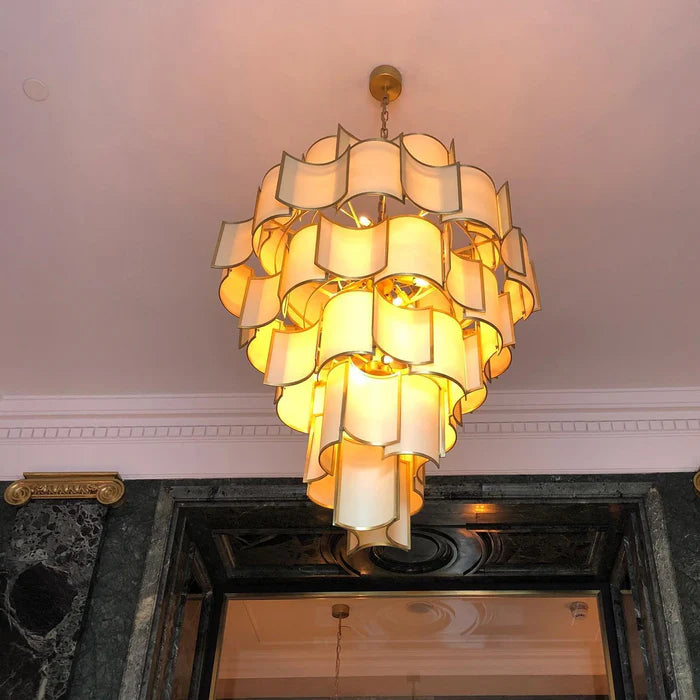 Lustre moderne en carreaux acryliques pour plafond haut