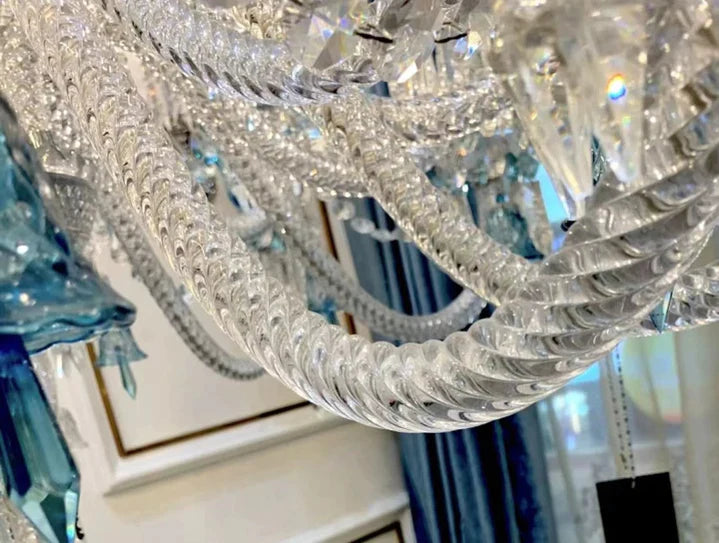 Lustre en cristal léger et luxueux, version courte, à plusieurs niveaux, idéal pour les pièces à haut plafond ou les salons