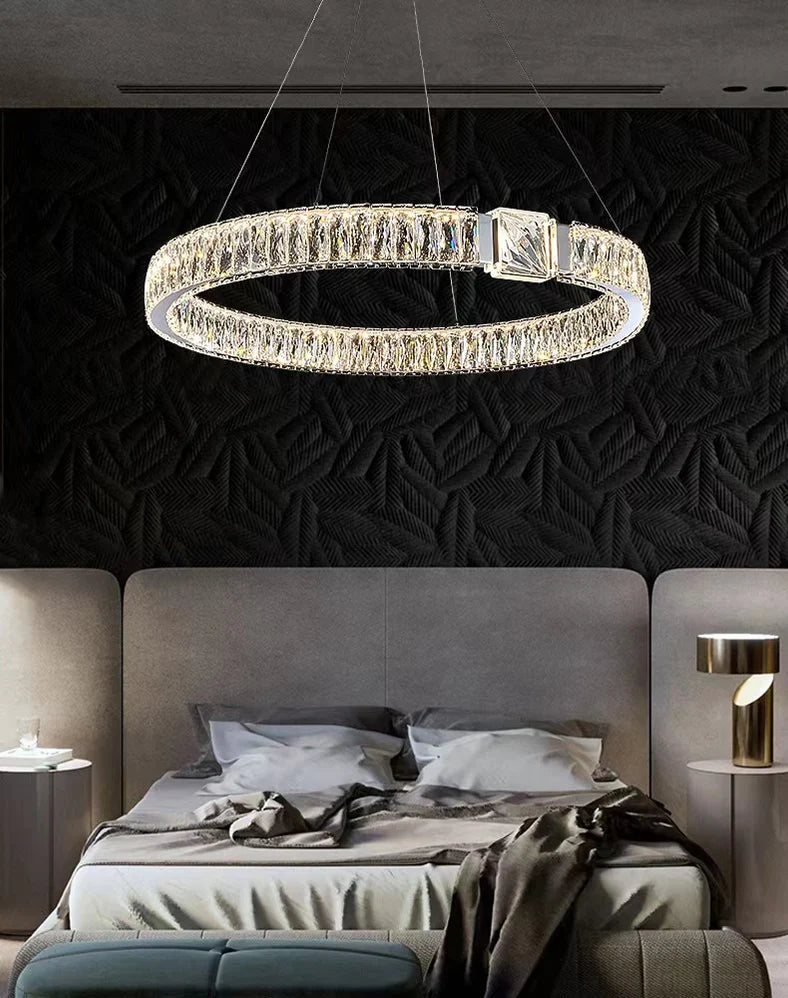 Lampadario moderno con ciondolo a forma di anello di cristallo, di lusso e leggero, adatto per soggiorno/sala da pranzo/camera da letto.