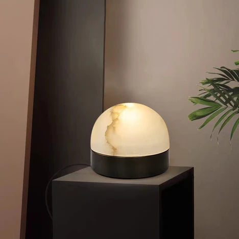 Designer Model Simple Hemispherical Natural Marble Decorative Table Lamp for Bedside Table/Study Desk