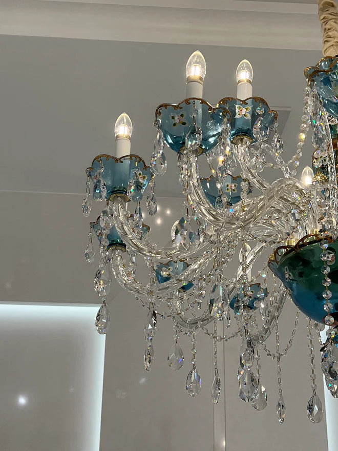 Lampadario di design francese romantico in cristallo blu, lampadario moderno a forma di candela, per camera da letto/soggiorno/sala da pranzo.