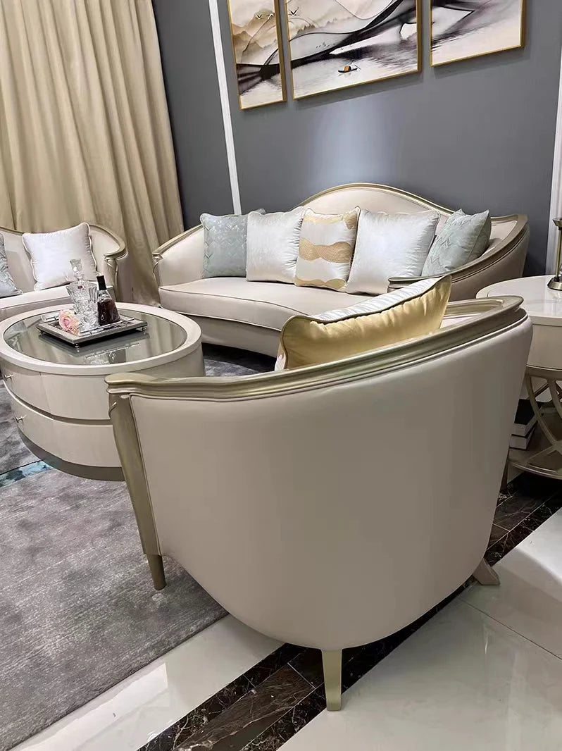 Divano in pelle di lusso dalla forma irregolare