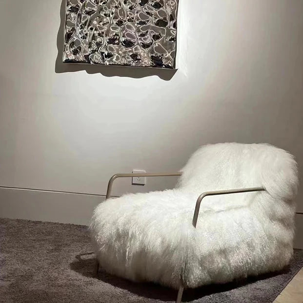 Poltrona lounge minimalista italiana in peluche bianco
