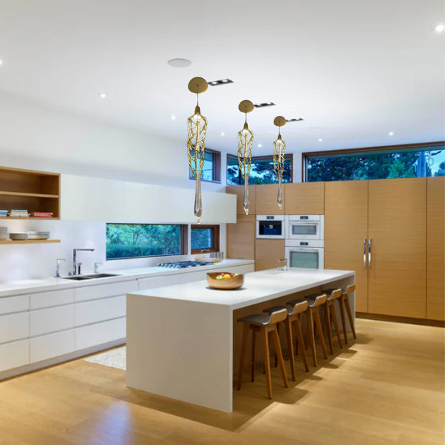 Pendentif en forme de larme à ramification unique