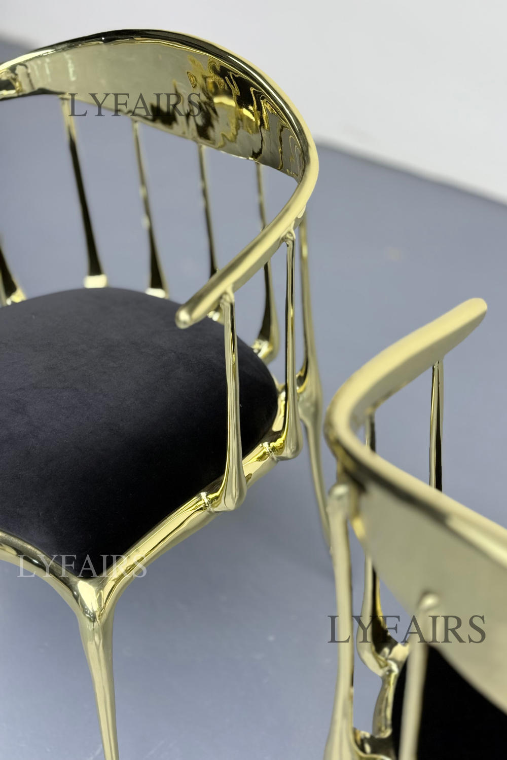 Chaise de salle à manger en velours de style italien en cuivre pur