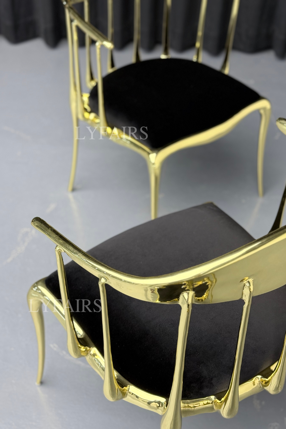 Chaise de salle à manger en velours de style italien en cuivre pur