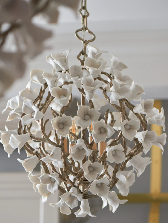 Modern Art Design Lily Ceramic Flower Chandelier for Low-ceiling