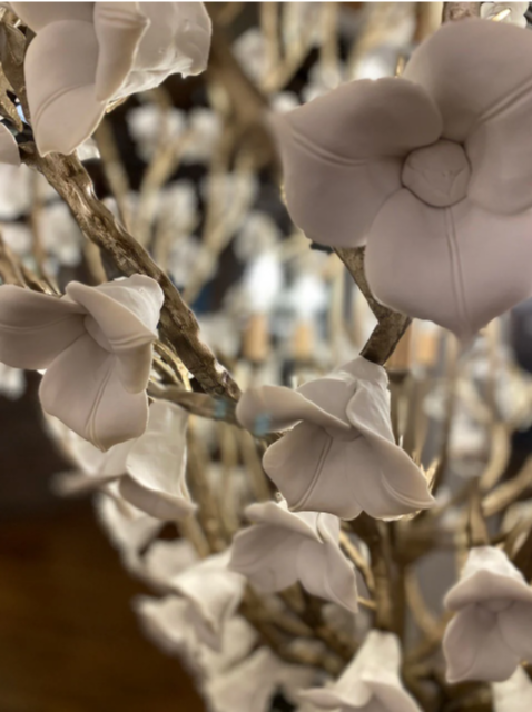 Modern Art Design Lily Ceramic Flower Chandelier for Low-ceiling