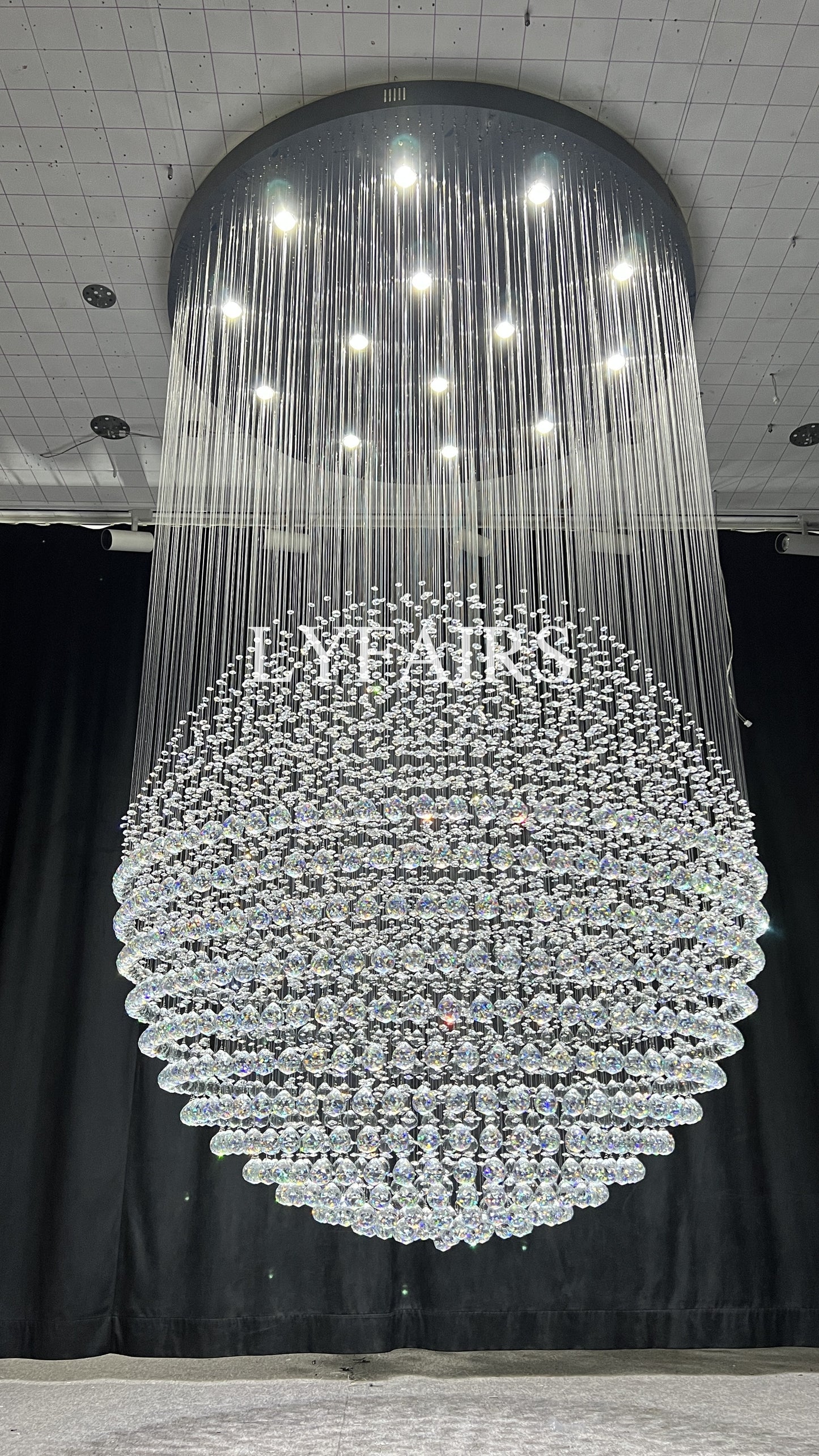 Lustre moderne en cristal en forme de goutte d'eau pour salon, escalier ou hall d'entrée