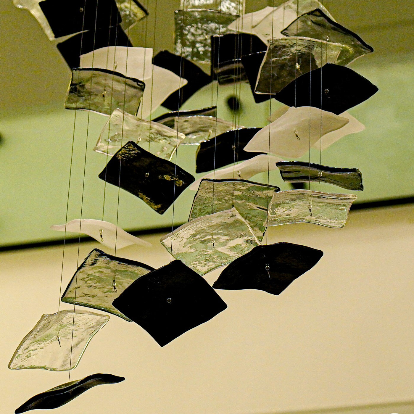 Lampadario moderno a spirale in vetro quadrato galleggiante