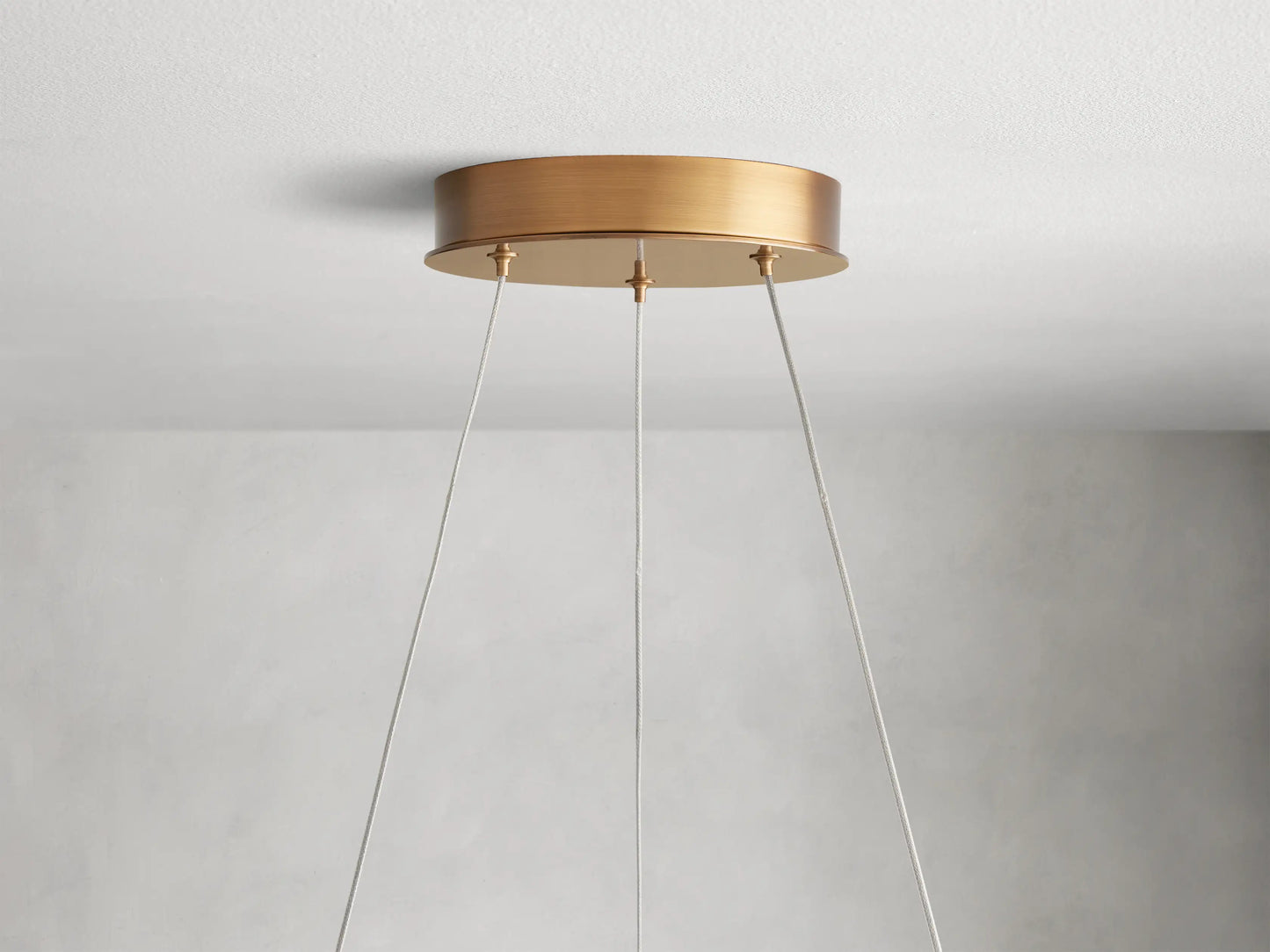 Lampadario moderno a due livelli in vetro traslucido soffiato a mano a forma di petalo