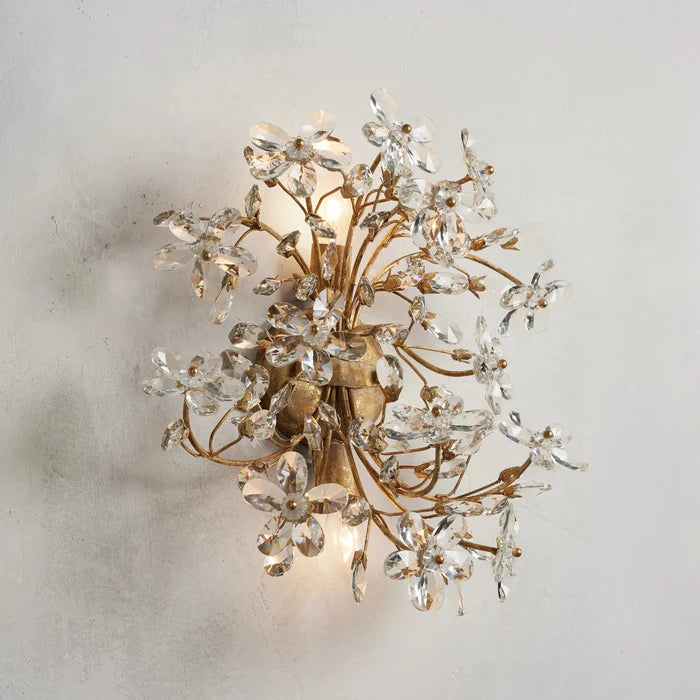 Applique da parete moderna in cristallo con fiori e rami in ottone