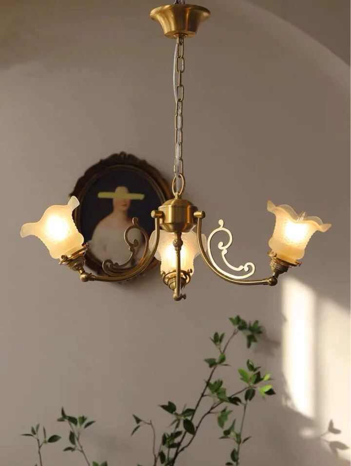 Lampadario vintage in bronzo francese intagliato per soggiorno, camera da letto, sala da pranzo