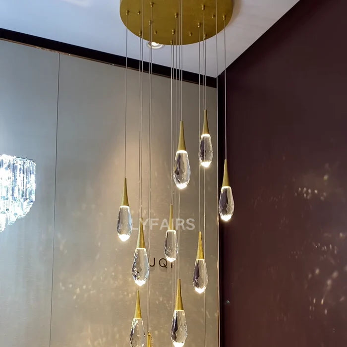Lustre moderne en cristal flottant en forme de goutte d'eau pour plafond haut