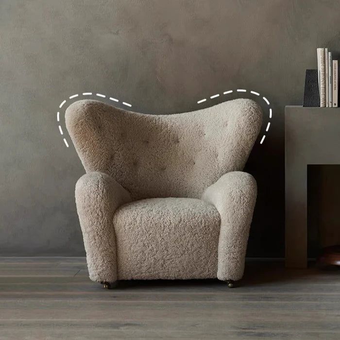Sedia imbottita in stile antico francese di medie dimensioni color crema