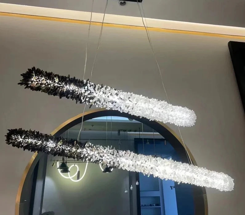 Lustre linéaire moderne en cristal naturel