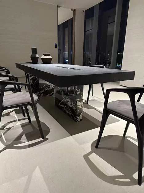 Sedia da pranzo di lusso in legno con finitura nera