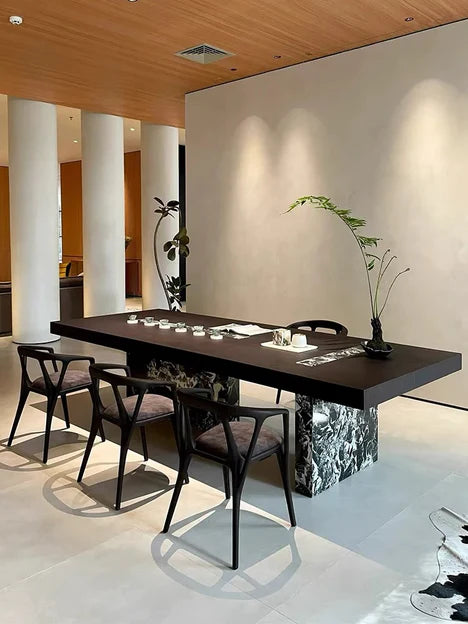 Sedia da pranzo di lusso in legno con finitura nera