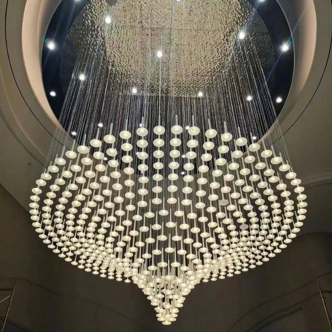 Lustre moderne à chapeau flottant pour plafond haut