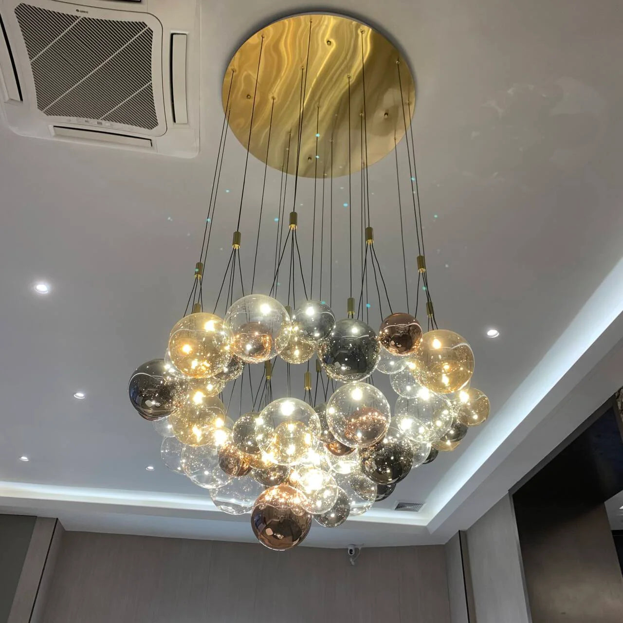Lustre italien créatif en forme de boule de verre pour salon, salle à manger ou îlot de cuisine