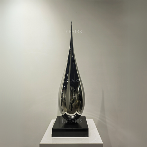 Sculpture artistique contemporaine inspirée des gouttelettes en acier inoxydable