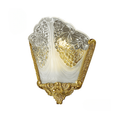 Lampada da parete in ottone e vetro realizzata a mano LYFAIRS x FH&Home