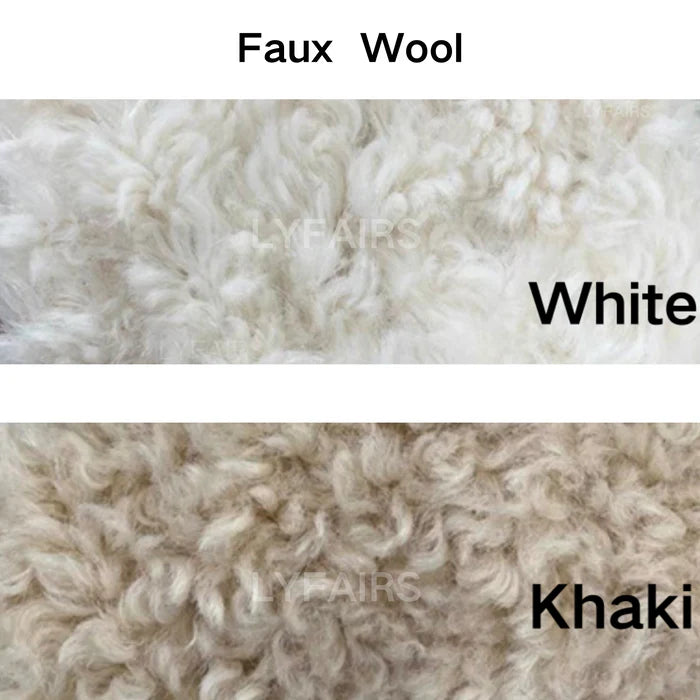 Sedia imbottita in stile antico francese di medie dimensioni color crema