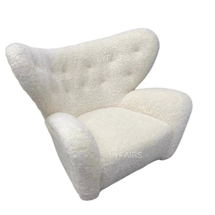 Sedia imbottita in stile antico francese di medie dimensioni color crema
