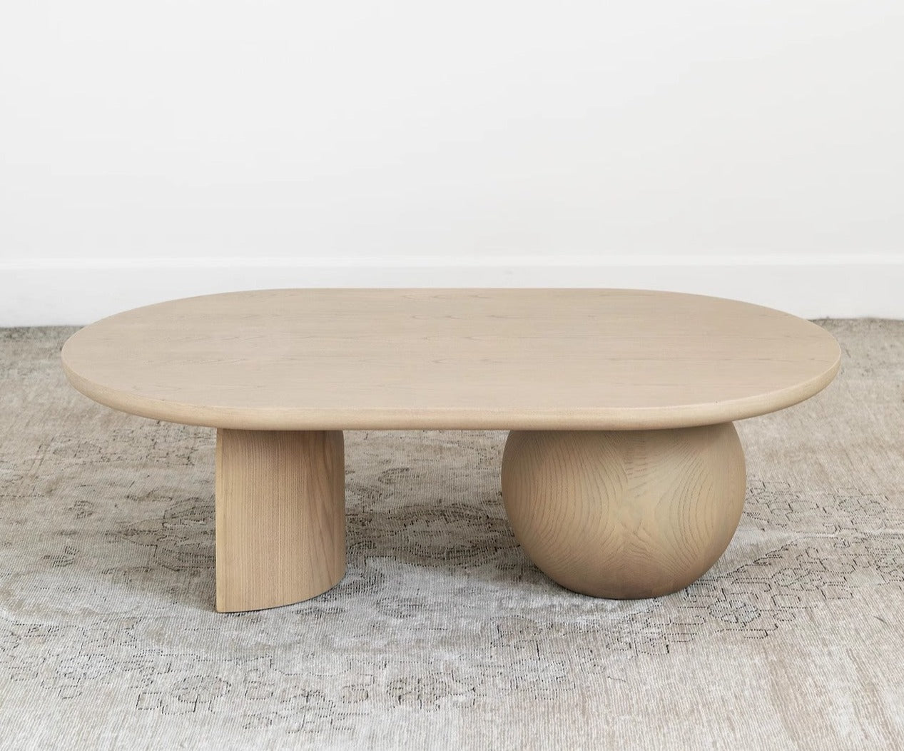 Table basse de style crème nordique