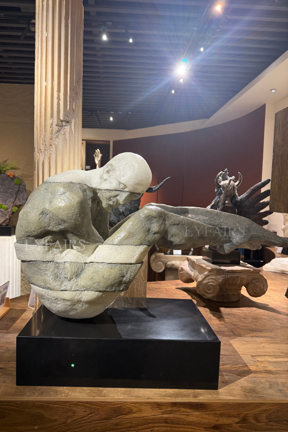 Scultura in resina "Anima frammentata"