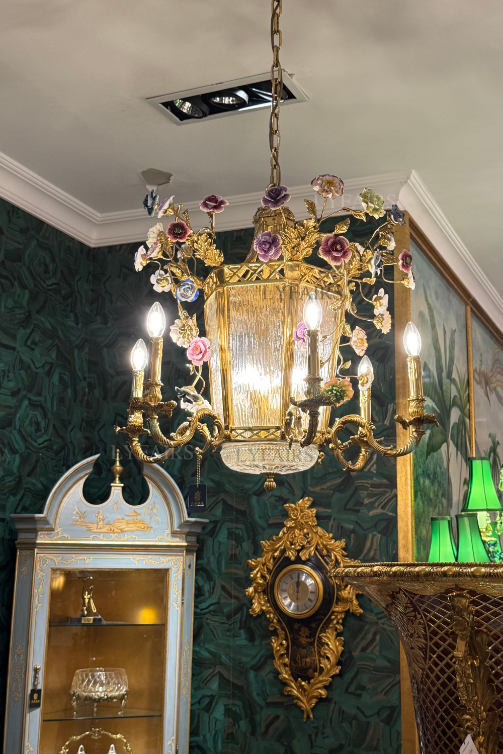 Lustre en verre élégant style baroque Blossom de LYFAIRS x FH&Home