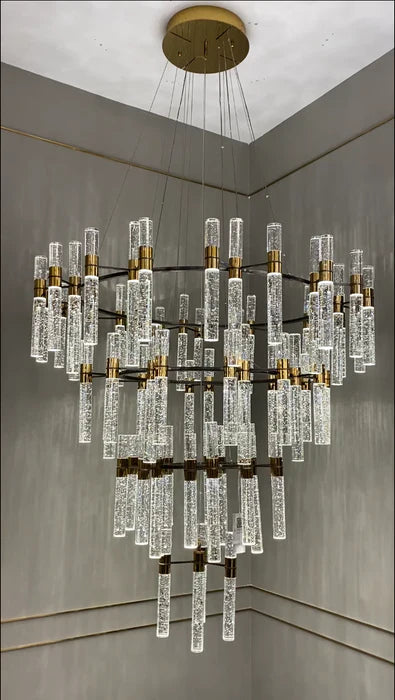 Lustre design surdimensionné en cristal à bulles, de luxe, moderne et à 4 niveaux, idéal pour un hall d'entrée, un couloir ou un escalier à haut plafond.
