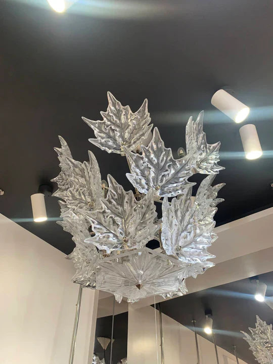 Lampadario moderno e creativo in cristallo trasparente a forma di foglia d'acero per soggiorno/camera da letto