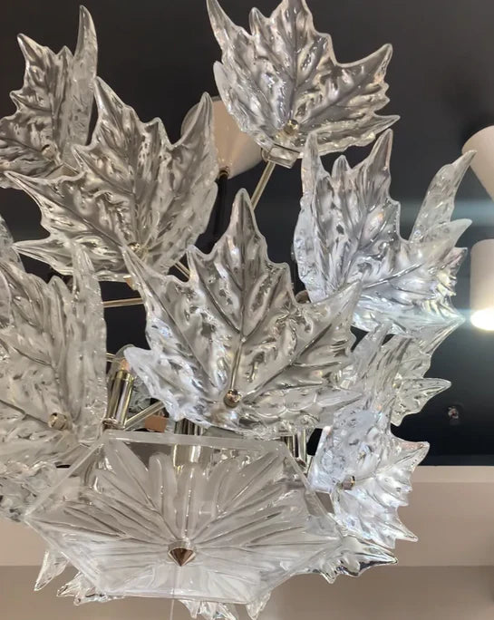 Lampadario moderno e creativo in cristallo trasparente a forma di foglia d'acero per soggiorno/camera da letto