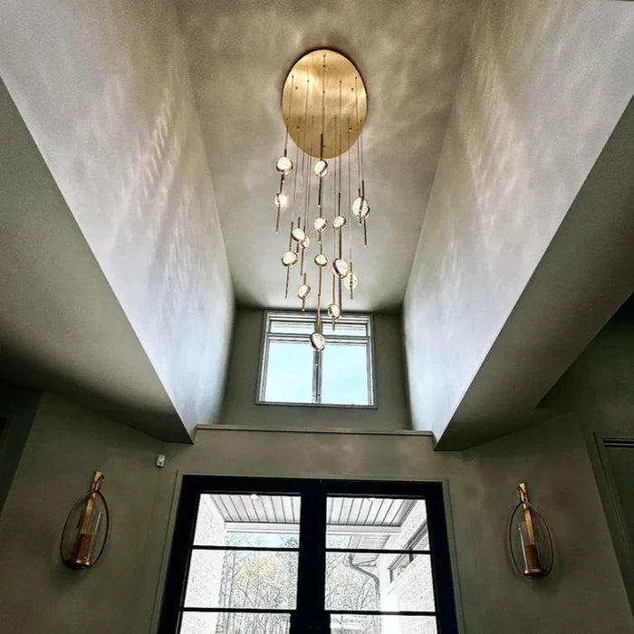Suspension moderne en laiton et verre flottant pour plafond haut