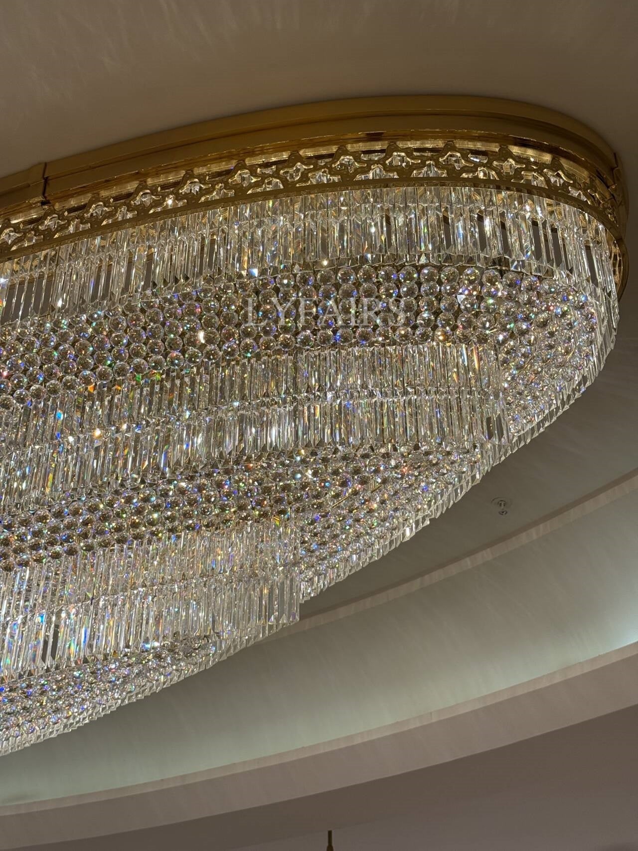 Gold Era Flush Mounted Oval Crystal Chandelier for Hotel/Restaurant/Villa