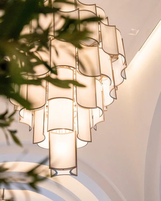 Lustre moderne en carreaux acryliques pour plafond haut