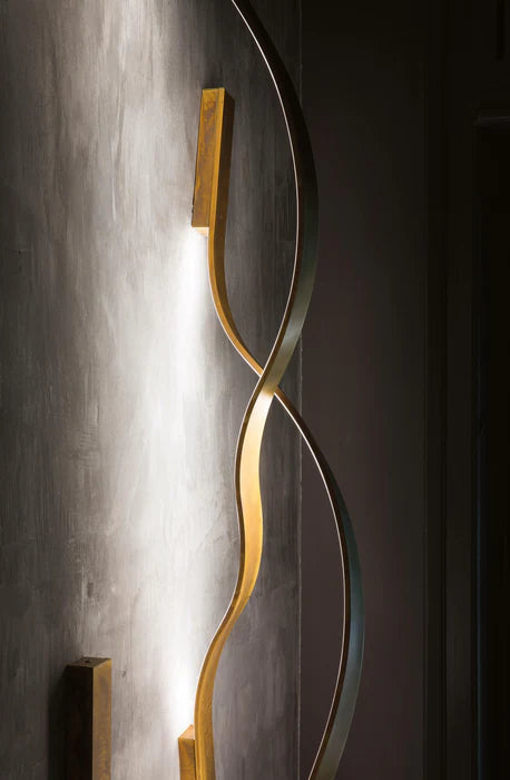 Lampada da parete moderna con alghe