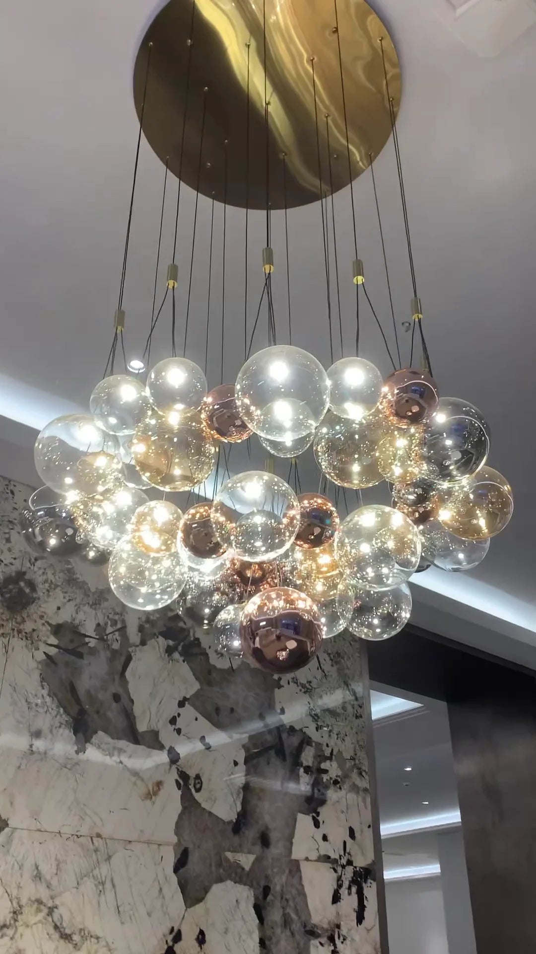 Lustre italien créatif en forme de boule de verre pour salon, salle à manger ou îlot de cuisine