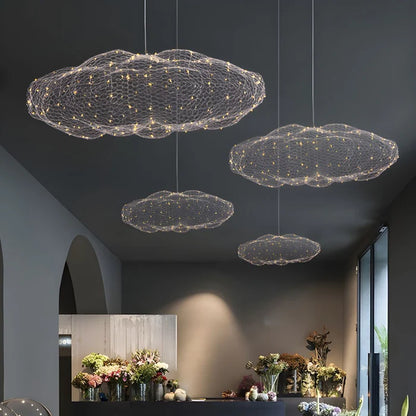 Moderna lampada a sospensione a forma di nuvola galleggiante