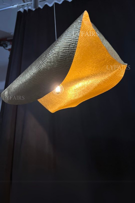 Lampada a sospensione postmoderna a foglia appassita in ottone