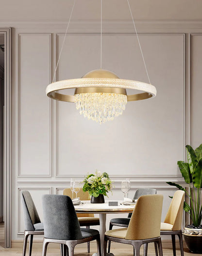 Lustre planétaire de luxe léger en finition laiton pour salle à manger