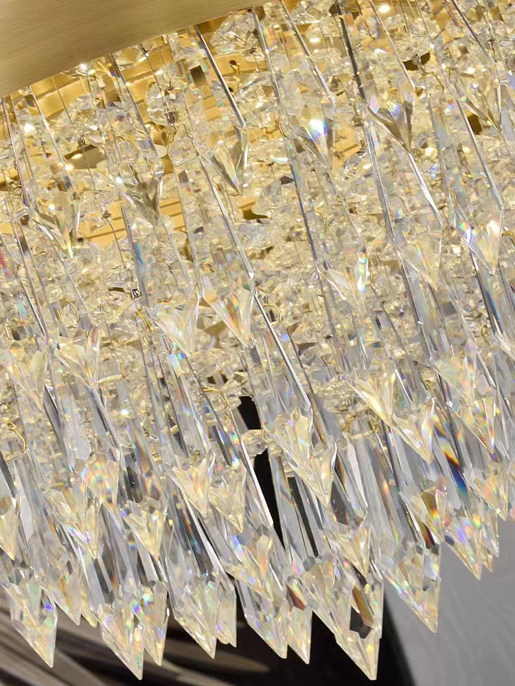 Lustre planétaire de luxe léger en finition laiton pour salle à manger