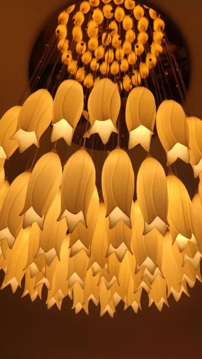 2023 New Arrival Elegant White Tulip Flower Chandelier For Foyer/ Staircase