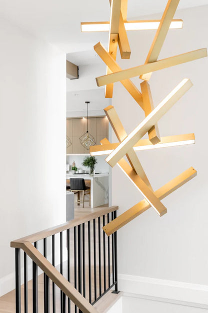 Lampadario geometrico verticale moderno per scale/ingresso/soffitti alti 