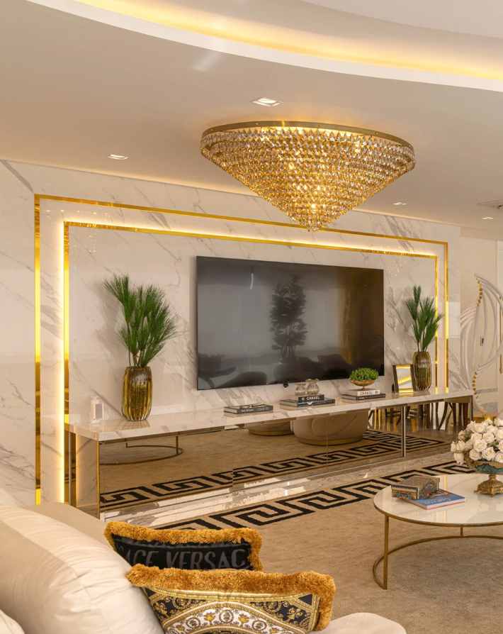 Luxury Flush Mounted Funnel Crystal Chandelier for Low Ceiling
