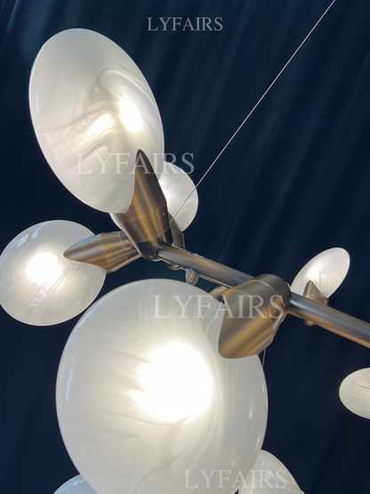 Lampadario moderno a due livelli in vetro traslucido soffiato a mano a forma di petalo