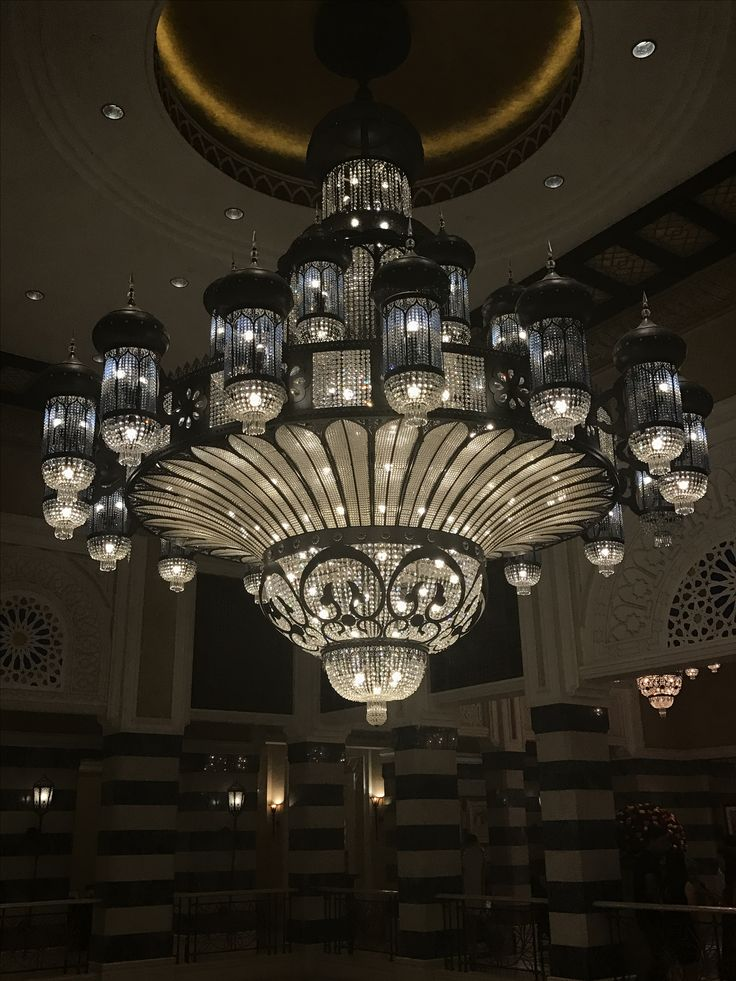 Arabian Nights Palace‑Style Sculptural Maximalist Crystal Lantern Chandelier