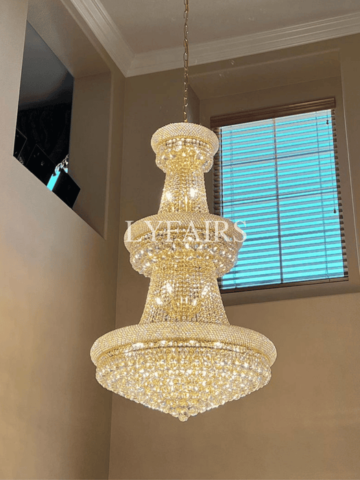 Lampadario di lusso in stile Impero francese per il soffitto della sala della villa, lampadario di cristallo a tre strati per la hall dell'hotel